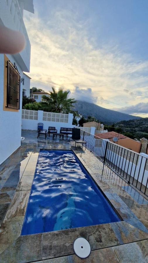 Maryvilla Zohra Calpe Bagian luar foto