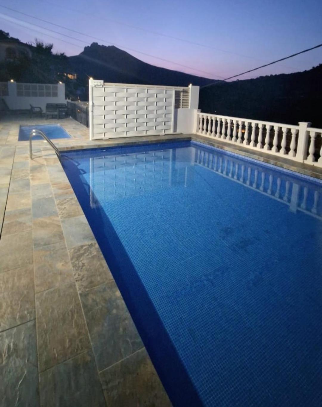 Maryvilla Zohra Calpe Bagian luar foto